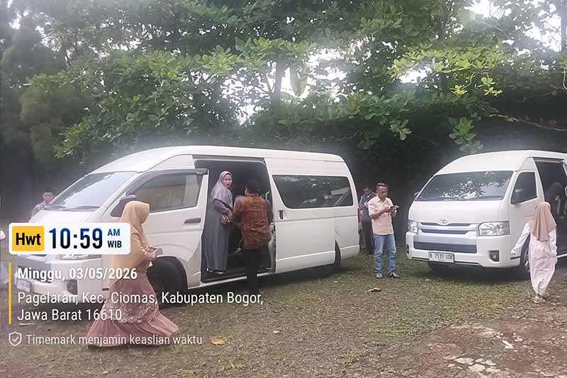 Sewa Hiace Pondok Kacang