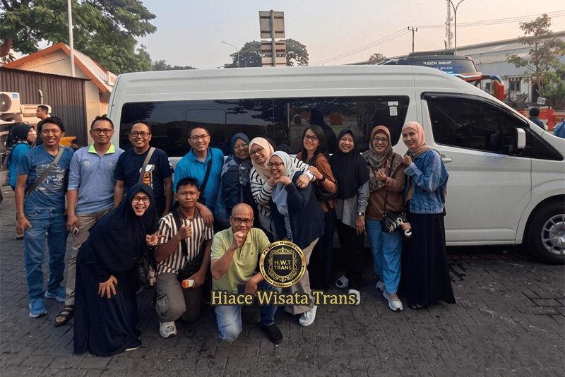 Sewa Hiace Murah Bogor
